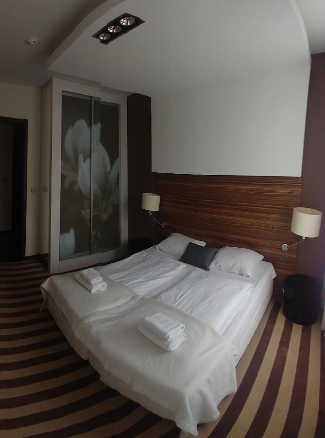 Apartament 241Lux W Diva 코워브제크 외부 사진
