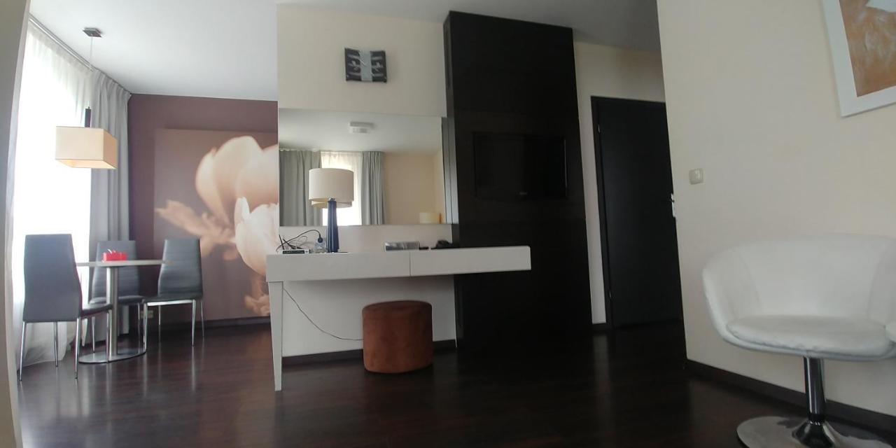 Apartament 241Lux W Diva 코워브제크 외부 사진